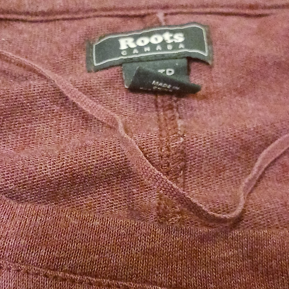 (XS) Roots shirt - Picture 4 of 5